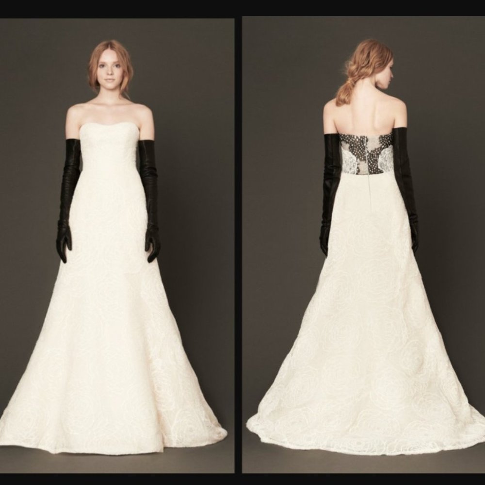 Vera Wang Wedding Dress NWOT